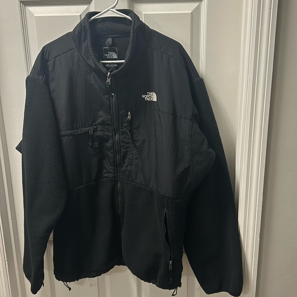 North Face Men’s XXL fleece full zip. Used condition with a lot of life left.